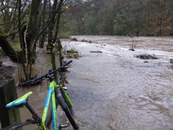 Boxing Day Floods -
14-Leisure-04-Events-009-Floods
Keywords: 2015