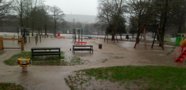 Playground flooded in Nuttall park
14-Leisure-01-Parks and Gardens-001-Nuttall Park General
Keywords: 2015