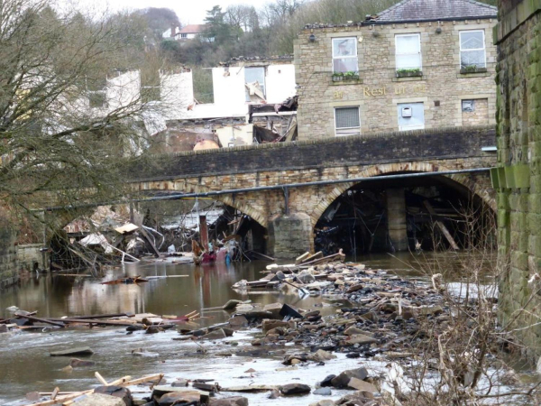 the end of the Waterside Inn, Summerseat 
17-Buildings and the Urban Environment-05-Street Scenes-028-Summerseat Area
Keywords: 2015