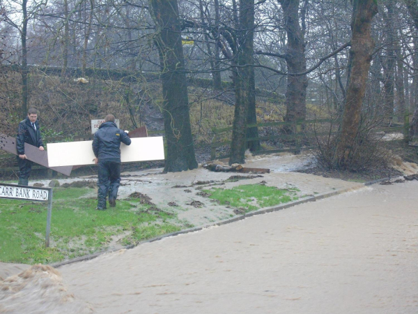 Flooding from Springwood Lodge
17-Buildings and the Urban Environment-05-Street Scenes-025-Springwood Lodge and roads off
Keywords: 2015