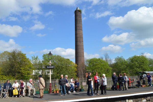 1940's weekend - Ramsbottom station renamed Nouvion
14-Leisure-04-Events-003-1940s weekends
Keywords: 2015