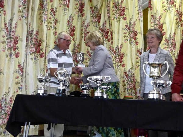 Edenfield Horticultural Society Summer Show, Rev Sue Wood presents the trophies
14-Leisure-04-Events-000-General
Keywords: 2016