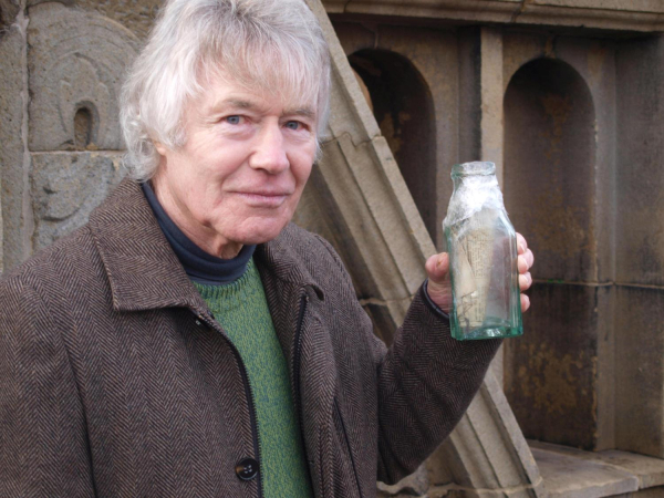 Original Time Capsule (Bottle) from the site of Ramsbottom Cottage Hospital
17-Buildings and the Urban Environment-05-Street Scenes-019-Nuttall area
Keywords: 2016