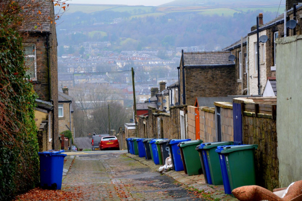 Peel Brow Bins Day 
17-Buildings and the Urban Environment-05-Street Scenes-021-Peel Brow area
Keywords: 2016