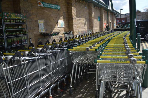Shopping at Morrsions 
to be catalogued
Keywords: 2016