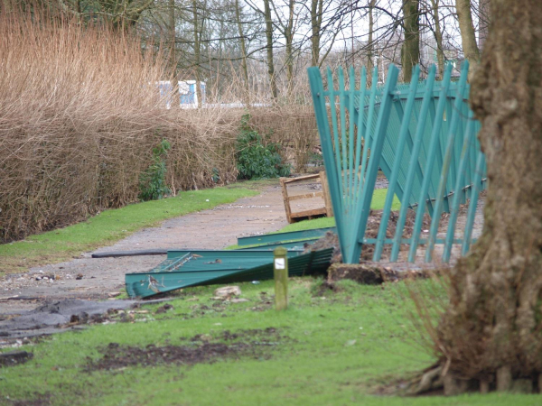 Aftermath of Boxing Day Floods Nuttall Park
14-Leisure-01-Parks and Gardens-001-Nuttall Park General
Keywords: 2016