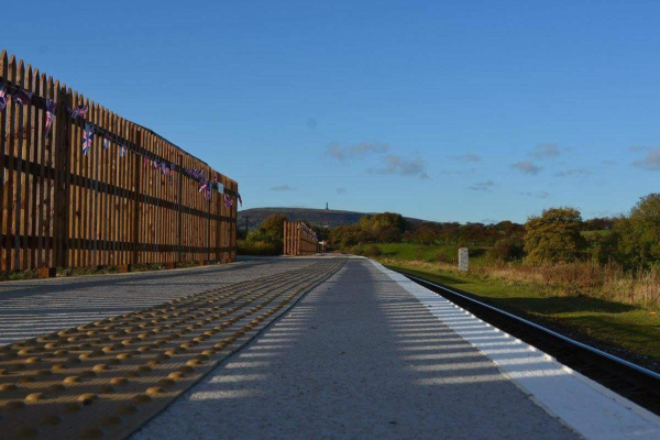 The new Burrs Country Park station on the East Lancashire Railway with Peel Tower in the background
08- History-01-Monuments-002-Peel Tower
Keywords: 2016