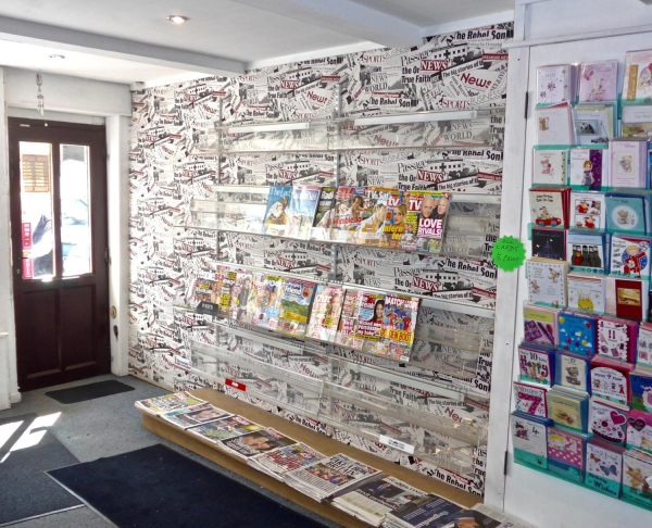 Closure of Market Street News Jun 2016 - News paper rack
17-Buildings and the Urban Environment-05-Street Scenes-011-Edenfield
Keywords: 2016