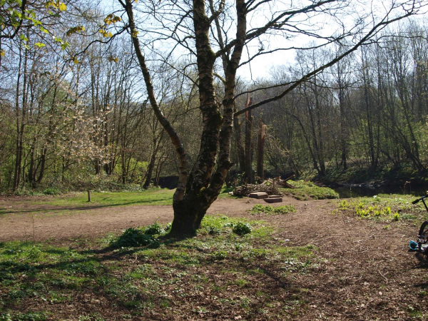 On way down to the River Irwell, Nuttall Park
14-Leisure-01-Parks and Gardens-001-Nuttall Park General
Keywords: 2017