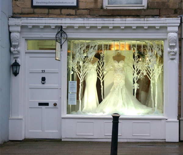 Bridal shop on Bolton Street
17-Buildings and the Urban Environment-05-Street Scenes-031 Bolton Street
Keywords: 2018