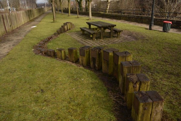 Bridge Street Gardens
17-Buildings and the Urban Environment-05-Street Scenes-003-Bridge Street
Keywords: 2018