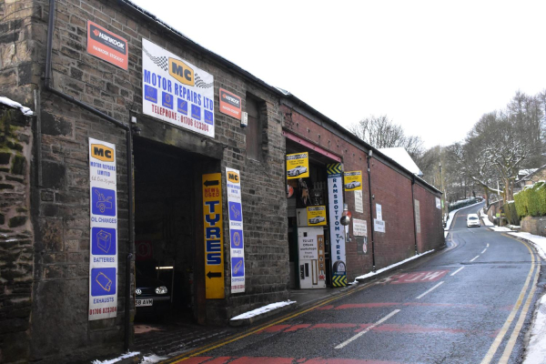 Businesses on Kay Brow
17-Buildings and the Urban Environment-05-Street Scenes-015-Kay Brow
Keywords: 2019