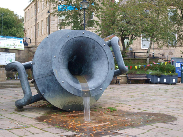 Urn with water 
17-Buildings and the Urban Environment-05-Street Scenes-017-Market Place
Keywords: 2019