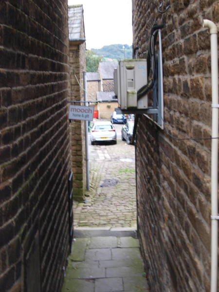 Ginnel between Pink Rhino & Dental Practice on Ramsbottom Lane 
17-Buildings and the Urban Environment-05-Street Scenes-017-Market Place
Keywords: 2019