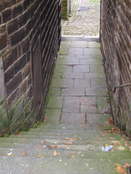 Ginnel between Pink Rhino & Dental Practice on Ramsbottom Lane 
17-Buildings and the Urban Environment-05-Street Scenes-017-Market Place
Keywords: 2019