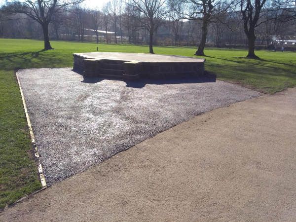 Nuttall Park Bandstand being redeveloped
14-Leisure-01-Parks and Gardens-001-Nuttall Park General
Keywords: 2019