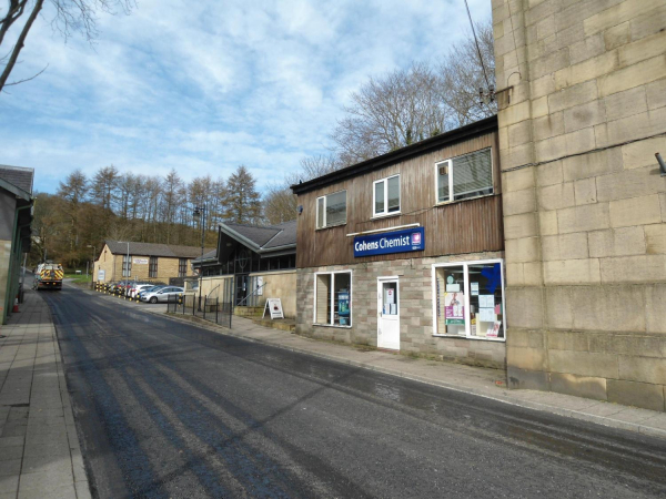 Carr St Cohens Chemist and Ramsbottom Community Church
17-Buildings and the Urban Environment-05-Street Scenes-006-Carr Street and Tanners area
Keywords: 2020