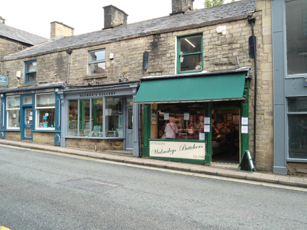 Walmsley's Butchers Bridge Street
17-Buildings and the Urban Environment-05-Street Scenes-003-Bridge Street
Keywords: 2020