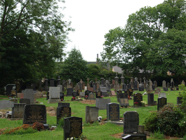 Ramsbottom Cemetery
17-Buildings and the Urban Environment-05-Street Scenes-007-Cemetery Road
Keywords: 2020
