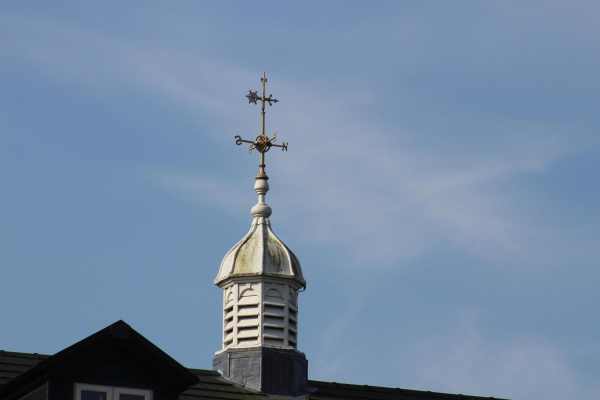 Weather Vane on Cobden Mill Flats 
17-Buildings and the Urban Environment-05-Street Scenes-026-Square Street area
Keywords: 2022