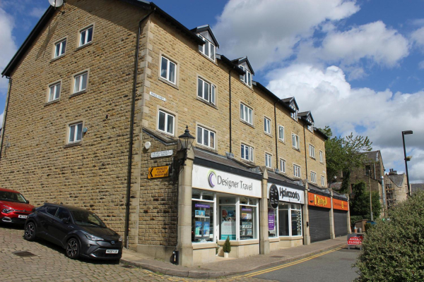 Shops on Princess Street 
17-Buildings and the Urban Environment-05-Street Scenes-030-Union Street supermarket area
Keywords: 2022