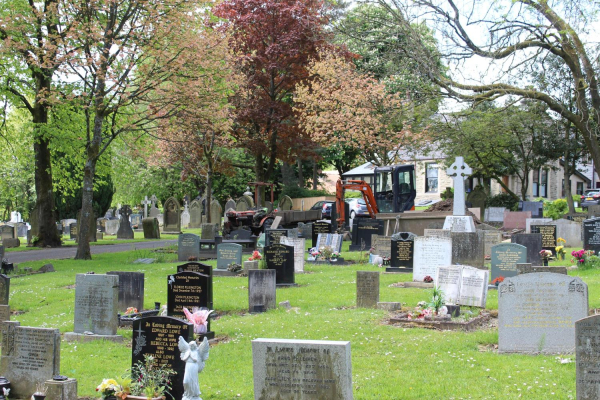 Ramsbottom Cemetery New Grave being dug
17-Buildings and the Urban Environment-05-Street Scenes-007-Cemetery Road
Keywords: 2022