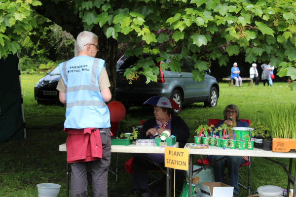 Queen Elizabeth II Platinum Jubilee Celebrations in Nuttall Park organised by Friends of Nuttall Park and Ramsbottom Rotary 
14-Leisure-01-Parks and Gardens-001-Nuttall Park General
Keywords: 2022