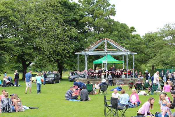 Queen Elizabeth II Platinum Jubilee Celebrations in Nuttall Park organised by Friends of Nuttall Park and Ramsbottom Rotary 
14-Leisure-01-Parks and Gardens-001-Nuttall Park General
Keywords: 2022