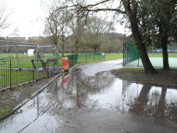 Tennis court in Nuttall Park
14-Leisure-01-Parks and Gardens-001-Nuttall Park General
Keywords: 2023