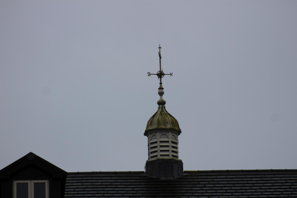 Weather Vane on Cobden Mill Flats 
17-Buildings and the Urban Environment-05-Street Scenes-026-Square Street
Keywords: 2023