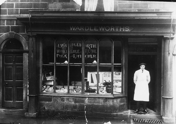 Wardleworth's Pork Butchers, Rams. Probably 1920s , 14 Market Place
17-Buildings and the Urban Environment-05-Street Scenes-017-Market Place
Keywords: 1929