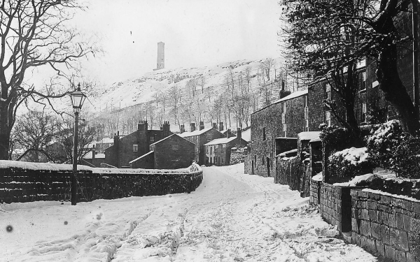 view of Holcombe, from Chapel Lane ouside Holcombe Church, Holcombe Hill, Peel Tower,  early 1900s
08- History-01-Monuments-002-Peel Tower
Keywords: 1945