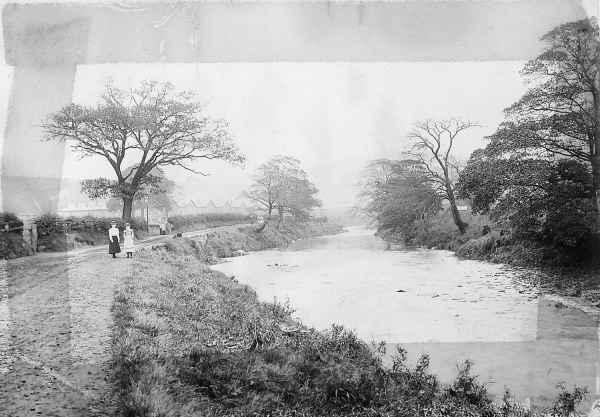 Upstream from Brooksbottom, Water Side, Summerseat, beside the River Irwell ran from the Brick Houses to Robins Road, c. 1910 
17-Buildings and the Urban Environment-05-Street Scenes-028-Summerseat Area
Keywords: 1945