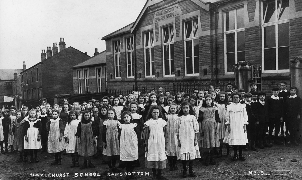 c. 1905 Puils outside Hazelhurst School 
05-Education-01-Primary Schools-004-Hazlehurst Primary School
Keywords: 1945
