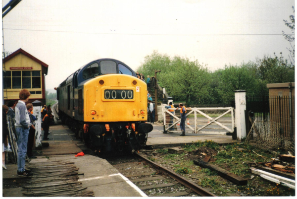 Recovery Loco after the crash 
16-Transport-03-Trains and Railways-000-General
Keywords: 1988