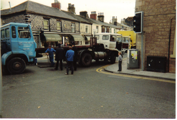 Traffic Jam at the Traffic lights, Market Place
17-Buildings and the Urban Environment-05-Street Scenes-017-Market Place
Keywords: 1989