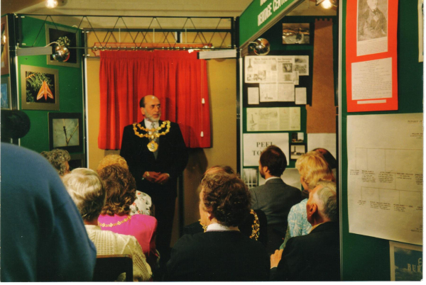 The official opening of the Heritage Centre - Mayor of Bury 
01-Ramsbottom Heritage Society-01-RHS Activities-017-Heritage Centre
Keywords: 1990