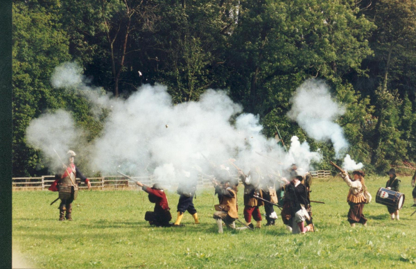 The English Civil War re-enacted in Summerseat 
17-Buildings and the Urban Environment-05-Street Scenes-028-Summerseat Area
Keywords: 1990