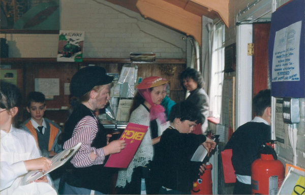 School Visit to the Heritage Centre 
01-Ramsbottom Heritage Society-01-RHS Activities-017-Heritage Centre
Keywords: 1991