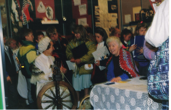 School Visit to the Heritage Centre 
01-Ramsbottom Heritage Society-01-RHS Activities-017-Heritage Centre
Keywords: 1991