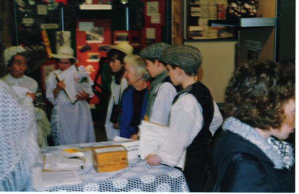 School Visit to the Heritage Centre 
01-Ramsbottom Heritage Society-01-RHS Activities-017-Heritage Centre
Keywords: 1991