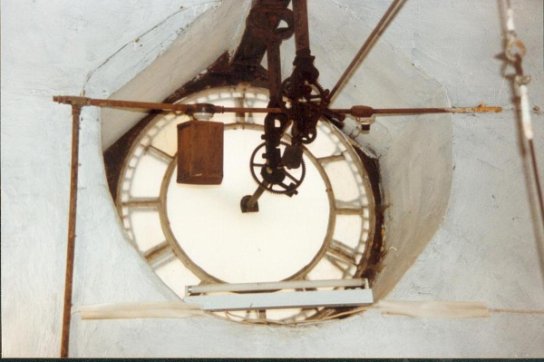 St Andrew's Church
06-Religion-01-Church Buildings-002-Church of England  -  St. Andrew, Bolton Street, Ramsbottom
Keywords: 1992