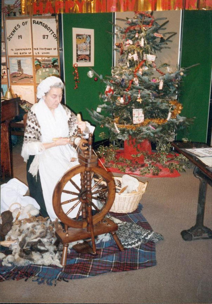 Spinning Demonstration at the Heritage Centre 
01-Ramsbottom Heritage Society-01-RHS Activities-017-Heritage Centre
Keywords: 1993