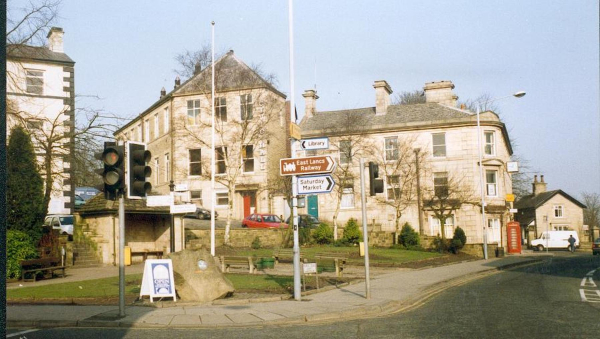 Market Place
17-Buildings and the Urban Environment-05-Street Scenes-017-Market Place
Keywords: 1993