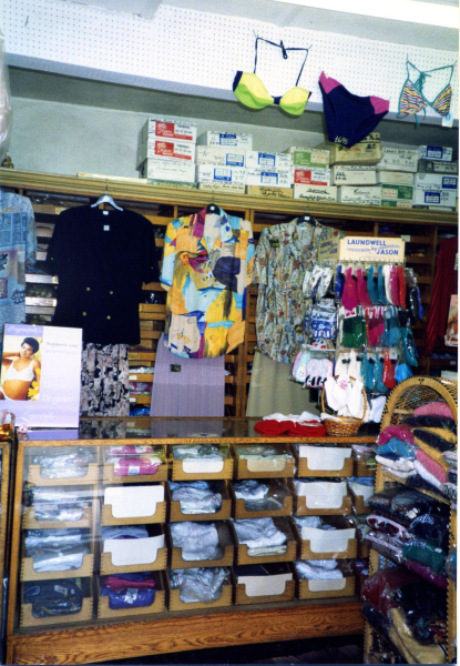 One of the last of the old shops for sale - inside  Clarke's drapers on Bolton Street
17-Buildings and the Urban Environment-05-Street Scenes-031 Bolton Street
Keywords: 1994