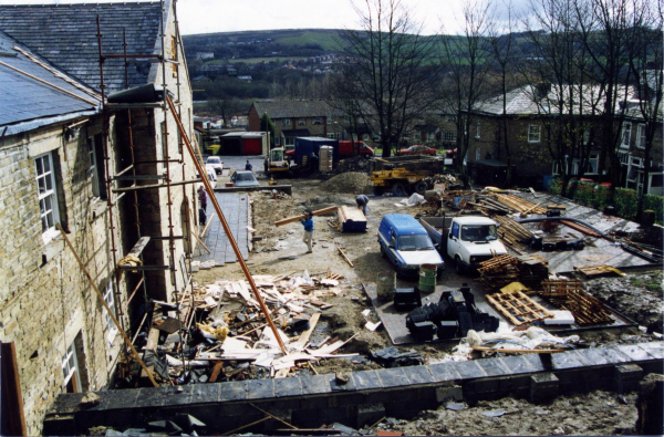 Old stable block, Barwood Lea Square Street area
17-Buildings and the Urban Environment-05-Street Scenes-026-Square Street area
Keywords: 1994