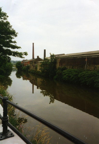 River Irwell from the new picnic area the Wharf
17-Buildings and the Urban Environment-05-Street Scenes-003-Bridge Street
Keywords: 1994