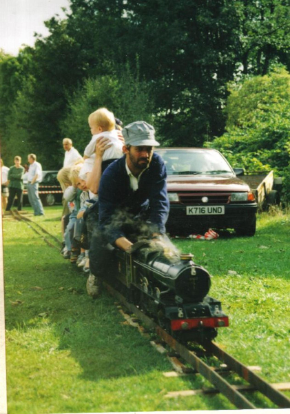 Teddy Bear's Picnic Day Nuttall Park
14-Leisure-04-Events-010-Railway 
Keywords: 1995