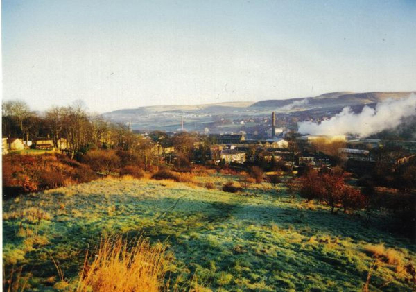 View of Ramsbottom from Holcombe 
18-Agriculture and the Natural Environment-03-Topography and Landscapes-000-General
Keywords: 1995