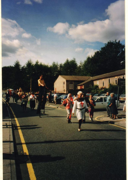 Ramsbottom 2000 fair on Carr Street
17-Buildings and the Urban Environment-05-Street Scenes-006-Carr Street and Tanners area
Keywords: 1995